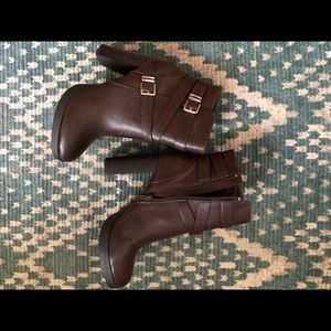 Brown boot heels